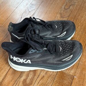 HOKA women’s  Black Running Shoes - Lightweight Cushioning
